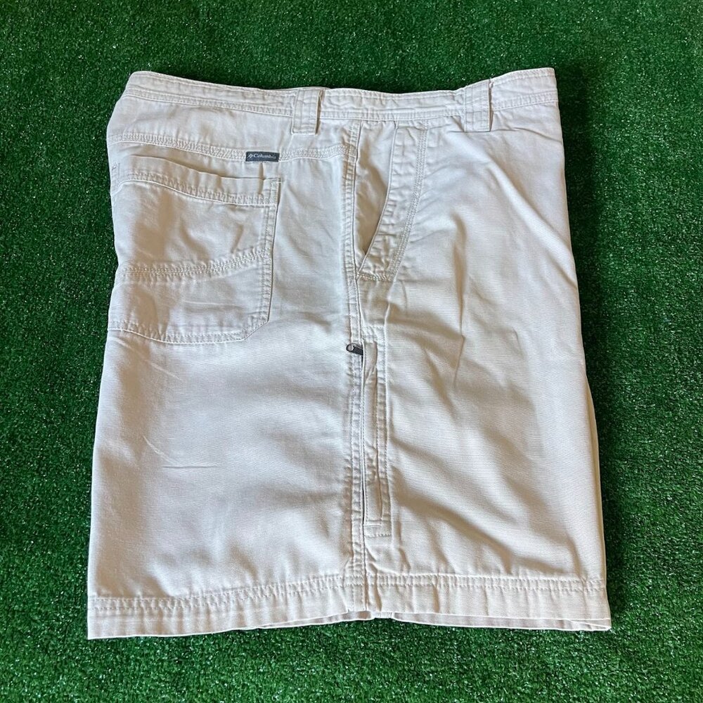 Columbia Trail Outdoor Hiking Y2K Style Omni-Shield Multi-Pockets Shorts Size 42